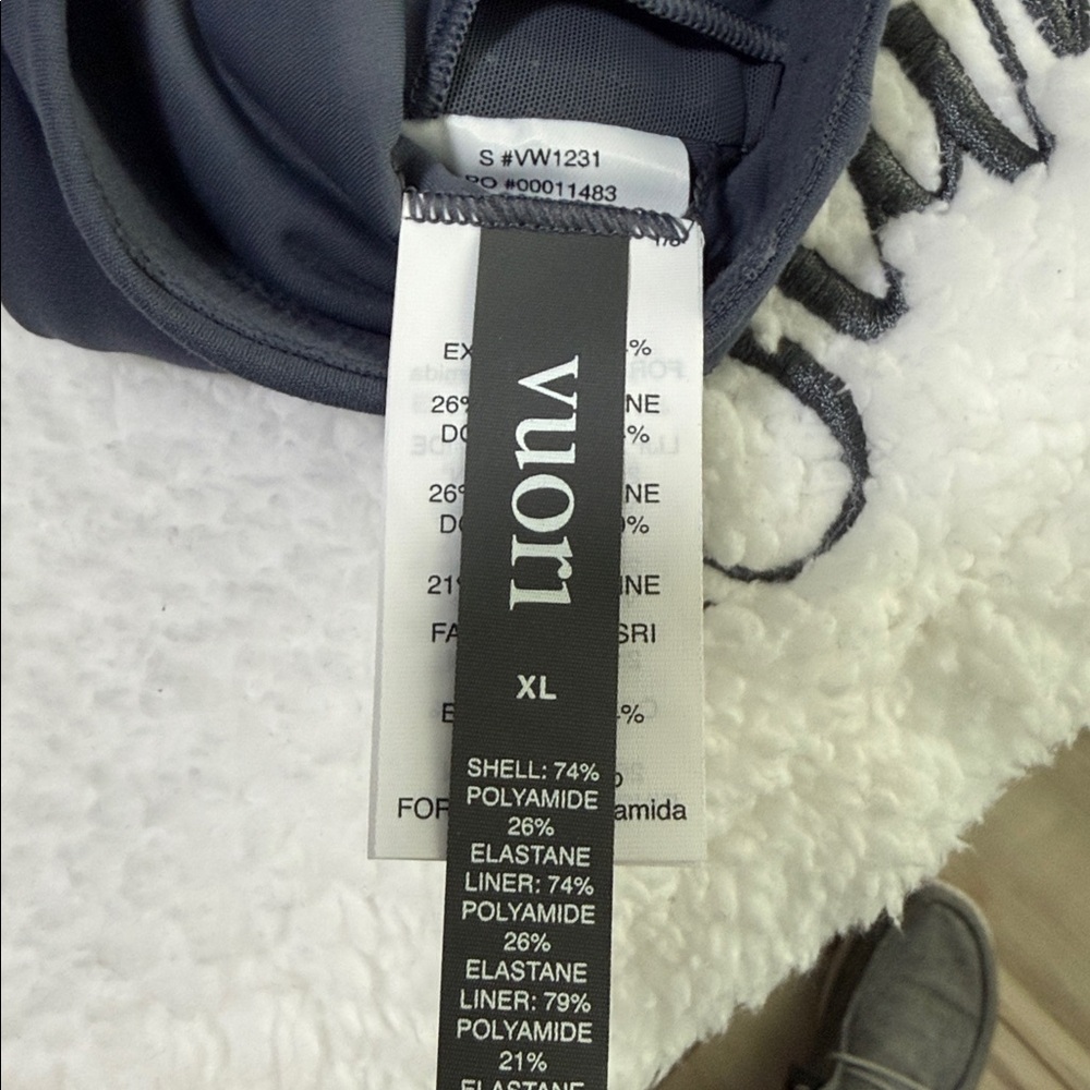 Vuori Charcoal Sports Bra - Picture 4 of 4